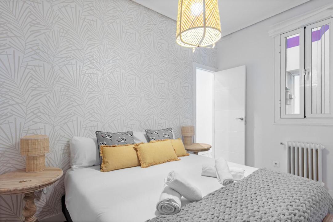 4 Bedrooms 2 Bathrooms Furnished - Salamanca - Refurbished - Mintystay Apartamento *