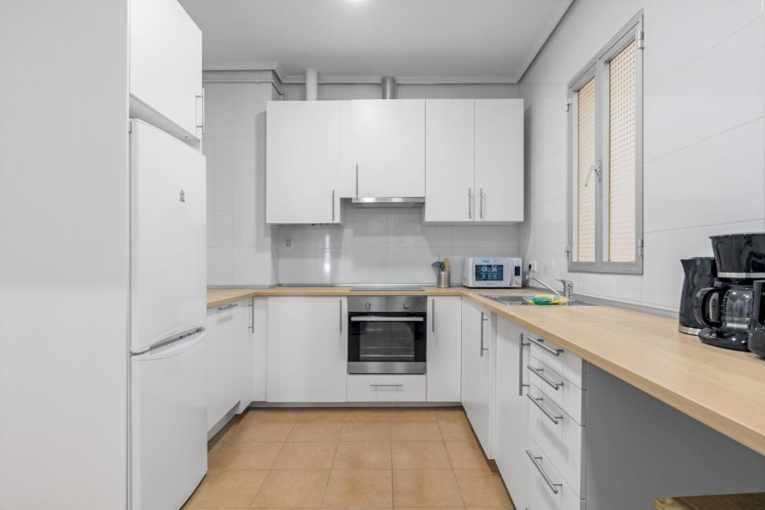 4 Bedrooms 2 Bathrooms Furnished - Salamanca - Refurbished - Mintystay Apartamento *
